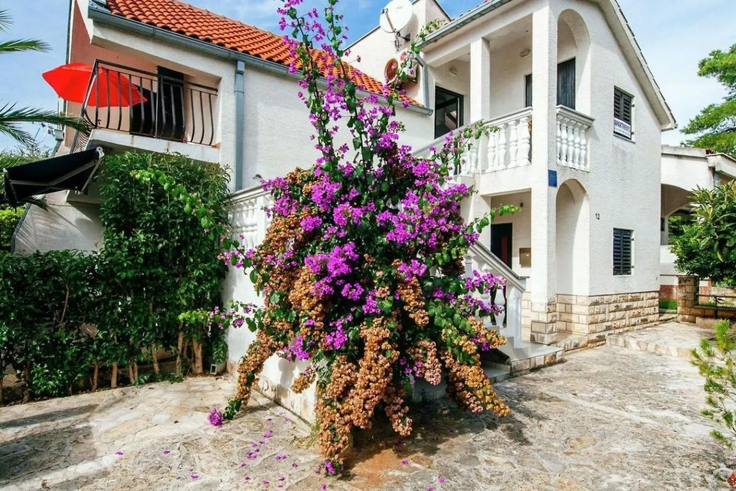 Apartment Nada بيتريتْشاني