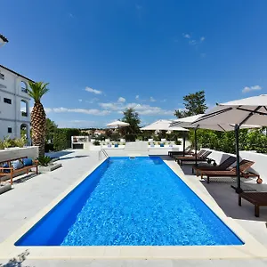 Apartment Mediterraneo Garden, Petrčane